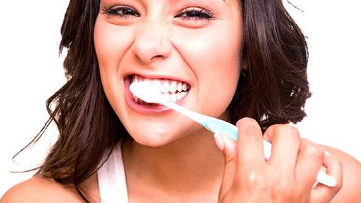 Mới cắt amidan có đánh răng không - Cần vệ sinh răng miệng đúng cách