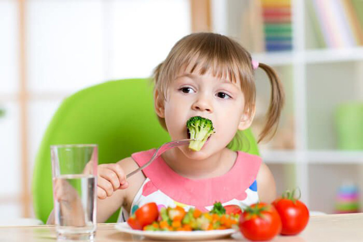 Trẻ bị viêm amidan nên ăn gì là mối quan tâm của nhiều bậc phụ huynh