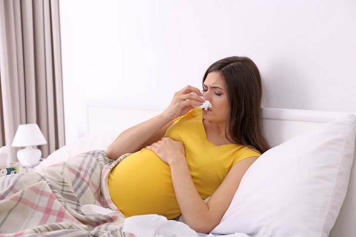 Bị viêm mũi khi mang thai có ảnh hưởng đến thai nhi không