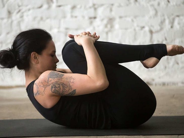 Bài yoga chữa trào ngược số 2 - Tư thế xả hơi 