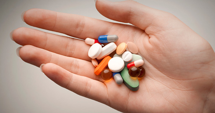 Lạm dụng thuốc kháng sinh nguyên nhân gây viêm đại tràng