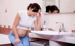 Mất ngủ khi mang thai có nguy hiểm cho thai nhi không?