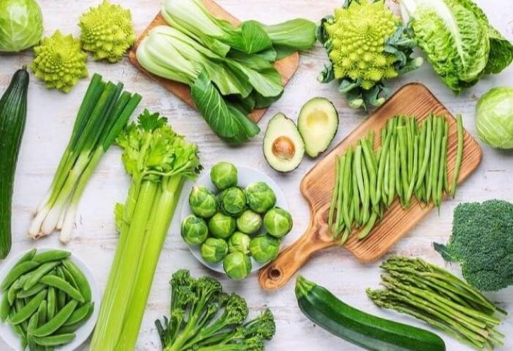 Người bị trào ngược dạ dày nên tăng cường rau xanh trong chế độ ăn uống