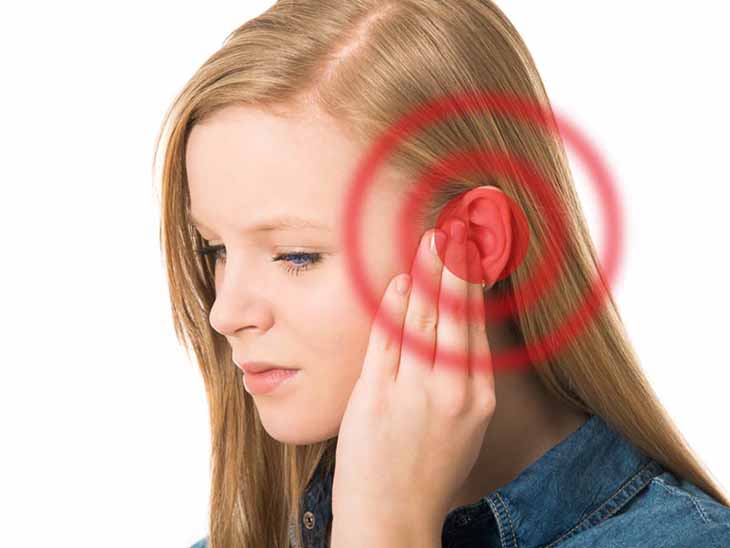 Viêm tai giữa gây ù tai có nguy hiểm không? Cách điều trị