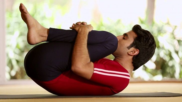 Bài tập Yoga chữa viêm mũi dị ứng: Pavanamuktasana