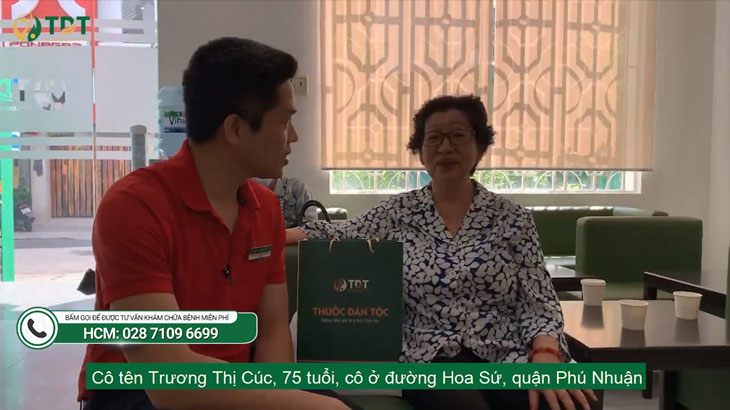 Cô Trương Thị Cúc điều trị viêm đại tràng tại trung tâm Thuốc Dân Tộc