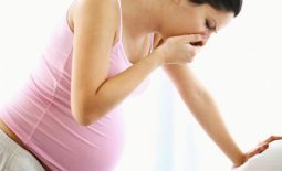 Phụ nữ bị đau dạ dày khi mang thai phải làm gì