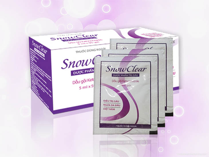  Snow Clear là loại dầu gội được nhiều người dùng cho thể mảng trên da đầu