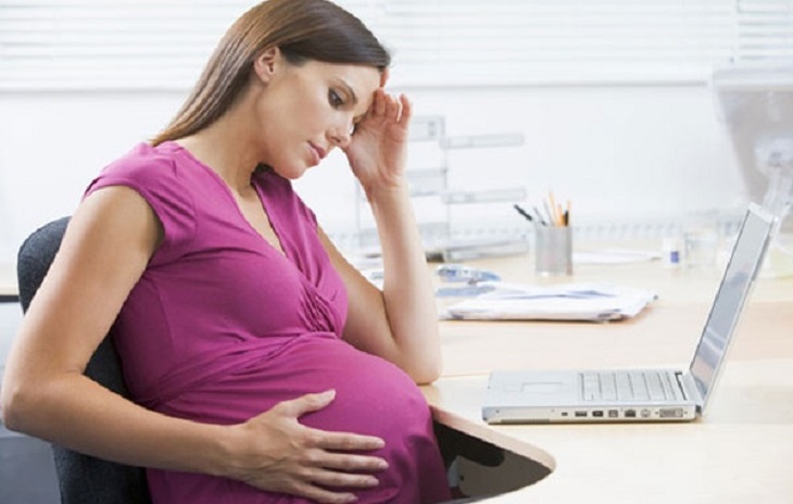 Suy giảm trí nhớ khi mang thai sẽ gây những ảnh hưởng tiêu cực đến sinh hoạt và công việc của bà bầu