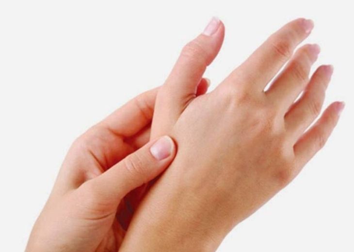 Bị tê tay khi ngủ - Cảnh báo triệu chứng của 11 căn bệnh nguy hiểm