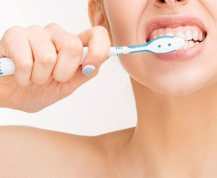 Bạn cần đánh răng ngày 2 lần vào buổi sáng và buổi tối
