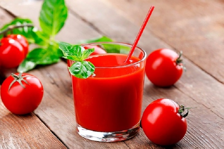Không chỉ được biết đến là nguyên liệu trong ẩm thực, cà chua còn là bài thuốc chữa đau đầu khi uống rượu bia hiệu quả