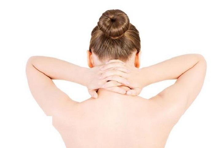 Người bệnh nên thường xuyên massage cổ vừa giảm đau lại giúp cơ thể thư giãn