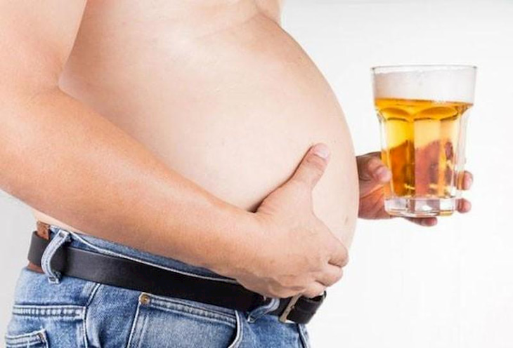 Nói không với bia rượu và các chất kích thích khi bạn đang thực hiện giảm mỡ bụng 