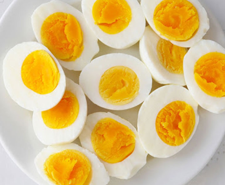 Thực đơn giảm cân trong 7 ngày với trứng có thể sử dụng trứng gà hoặc trứng vịt