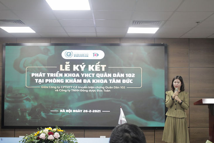 Bà Trần Thanh Hằng (Tổng Giám đốc Công ty CP Tổ hợp y tế cổ truyền biện chứng Quân Dân 102