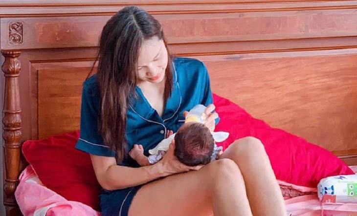 Chị Hà Linh vui mừng chia sẻ khi thoát bệnh trào ngược sau sinh