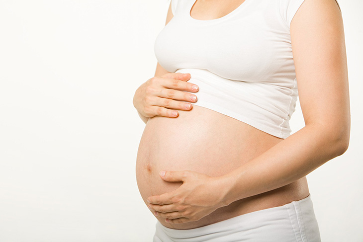 Việc sản xuất T4 của bào thai có thể phát hiện bắt đầu từ tuần 14 thai kỳ