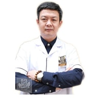 Thầy thuốc Đỗ Minh Tuấn