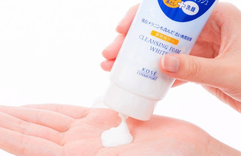 Kose Softymo Cleansing Foam White thích hợp cho làn da khô