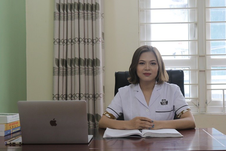 Bác sĩ Trần Thị Oanh là người trực tiếp điều trị cho chị Lan