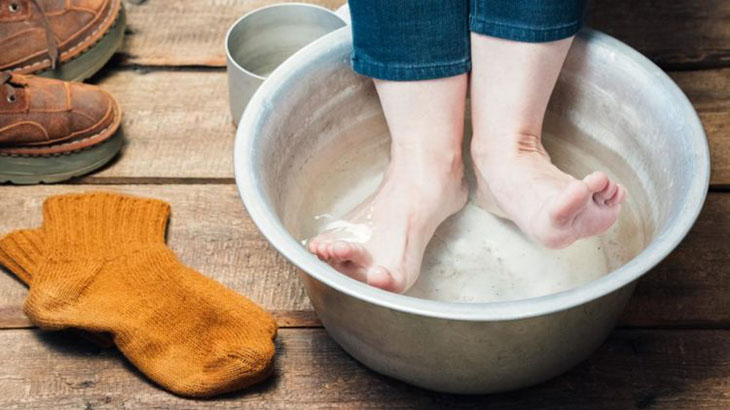 Cách làm giảm đau gout bằng nước ấm đơn giản, dễ thực hiện