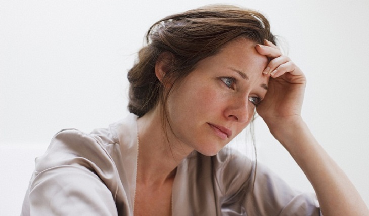 Tình trạng căng thẳng, áp lực khiến hiện tượng rối loạn nội tiết tố nữ nặng thêm