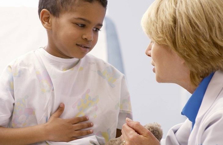 Trẻ bị viêm toàn bộ niêm mạc có nguy hiểm nếu không điều trị đúng cách