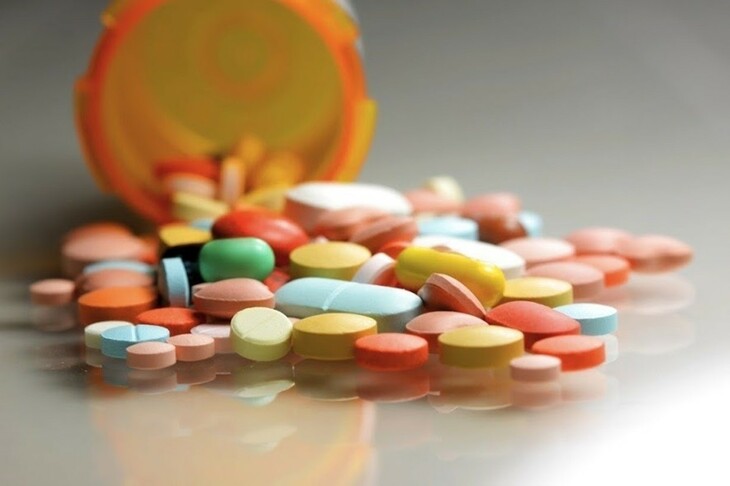 Thuốc kháng sinh – thủ phạm giết chết lợi khuẩn và gây viêm đại tràng