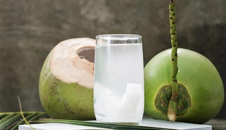 Nước dừa cung cấp nhiều dưỡng chất đặc biệt tốt cho sức khỏe