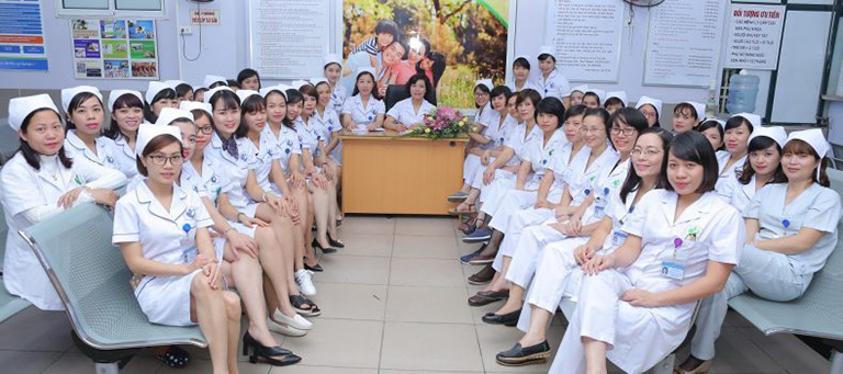 đội ngũ nhân viên Bệnh viện Phụ sản Hà Nội