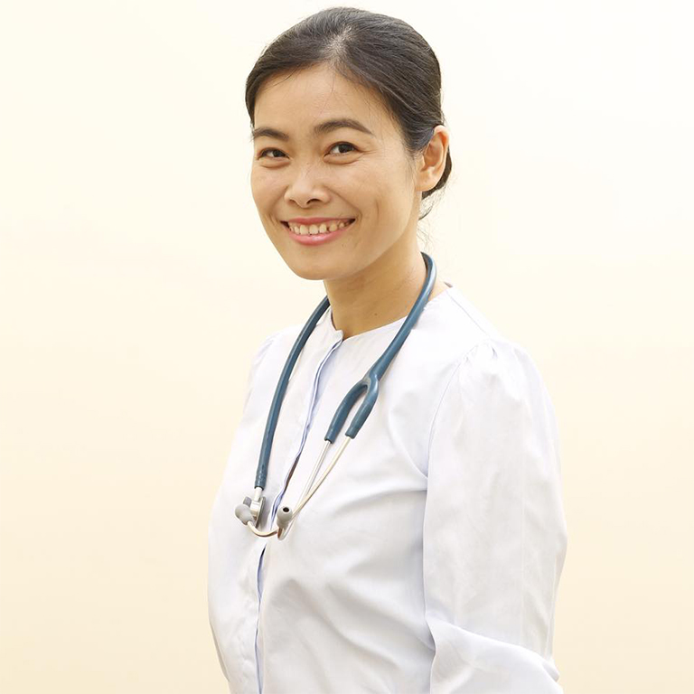 Chân dung Bác sĩ Trần Thị Huyên Thảo - Trưởng khoa Nhi phòng khám Bản Việt