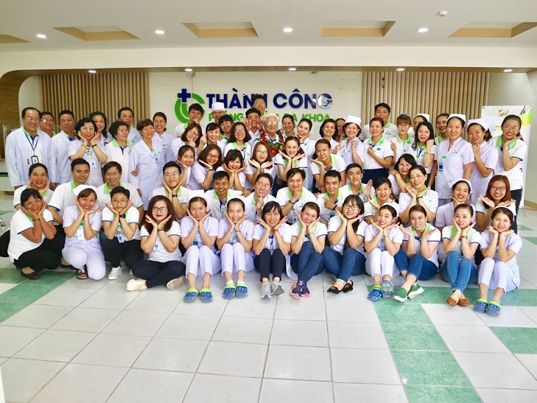Đội ngũ bác sĩ và nhân viên tại Phòng khám Đa khoa Thành Công - Quận Tân Phú