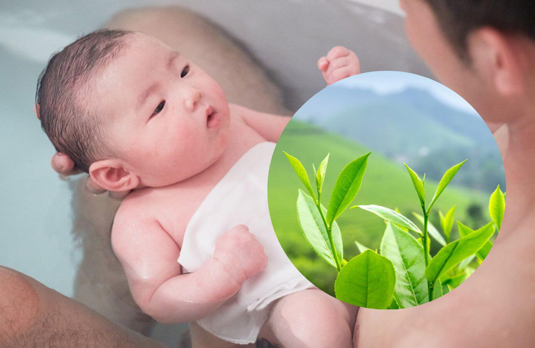 Tắm nước lá chè xanh giúp cải thiện nhanh triệu chứng bệnh